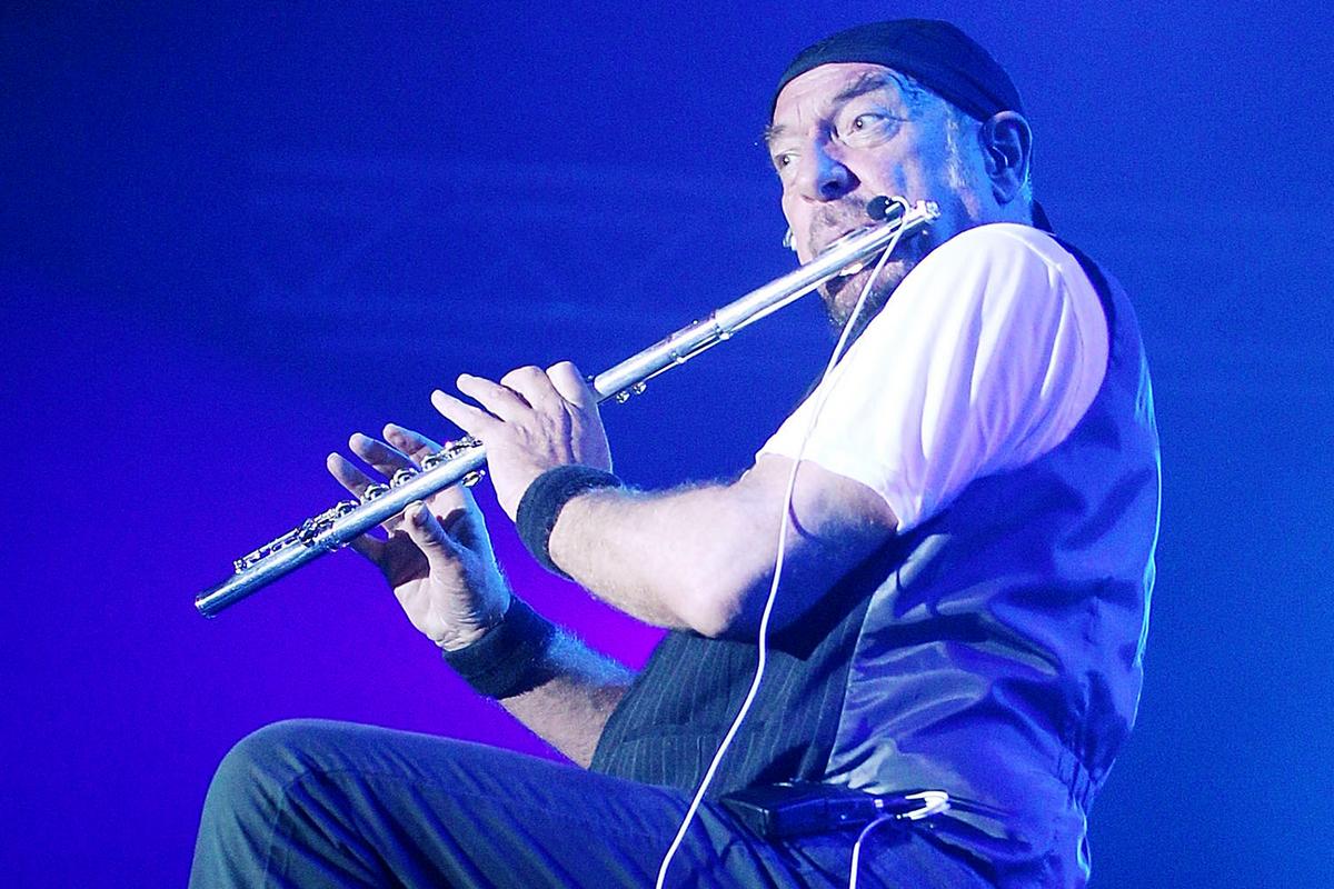 New Ian Anderson Vinyl Box Showcases Return to ‘Thick as a Brick’