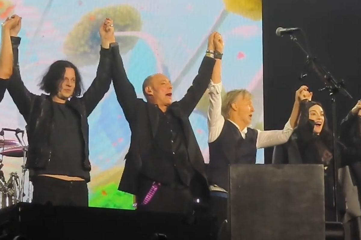 Watch Paul McCartney Jam With Jack White and St. Vincent