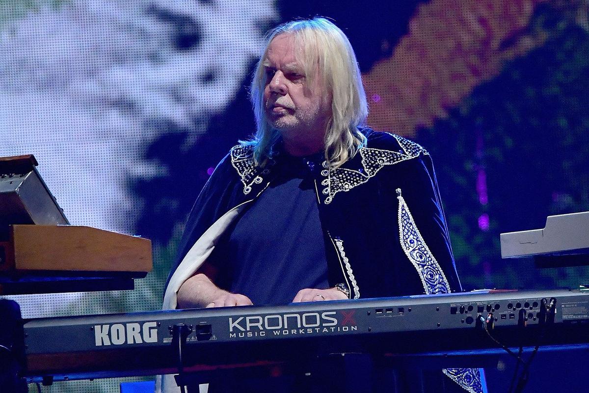 Rick Wakeman Extends U.S. Farewell Tour Dates Into 2025